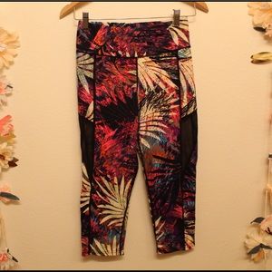 Workout women’s small cropped leggings, colorful